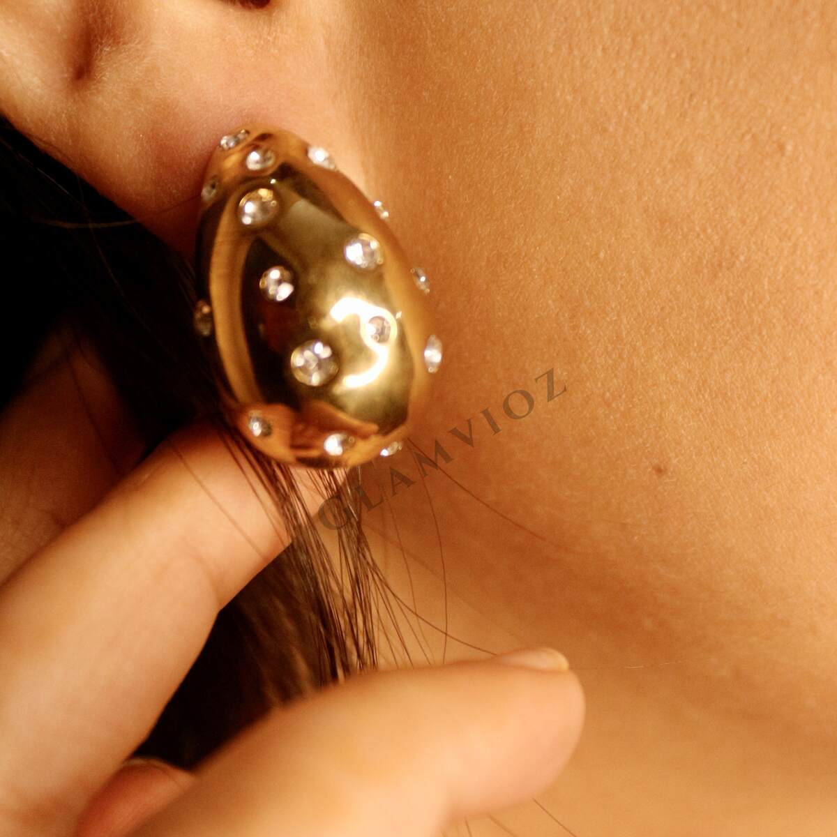 Teardrops studs Earrins - Cubic Zirconia Studded