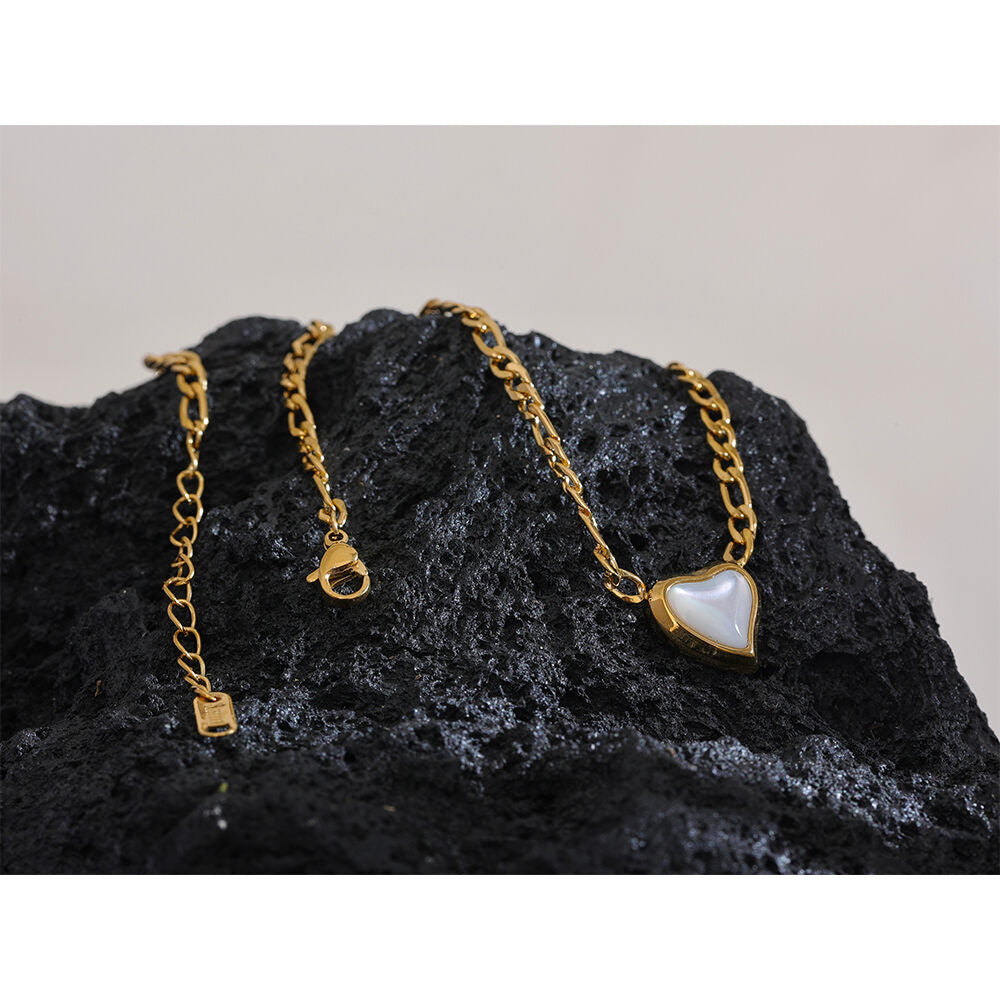 Heart Natural Shell Necklace