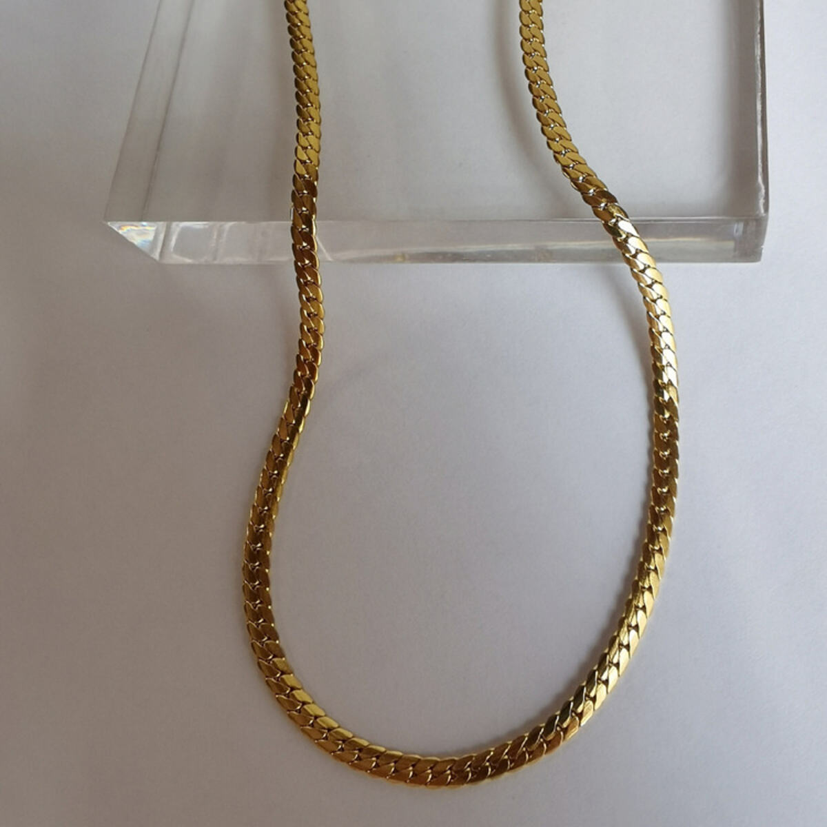 Golden Elegance Chain